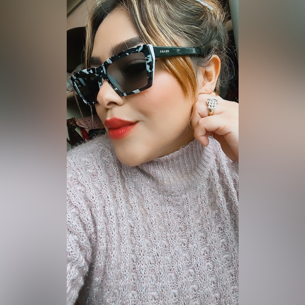 Prada Tortoiseshell Black & White Square Sunglasses - Picture 2 of 16